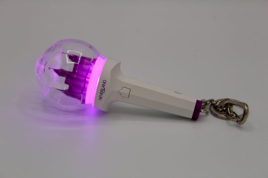 (G)I-DLE Light Stick Keychain - Light Up