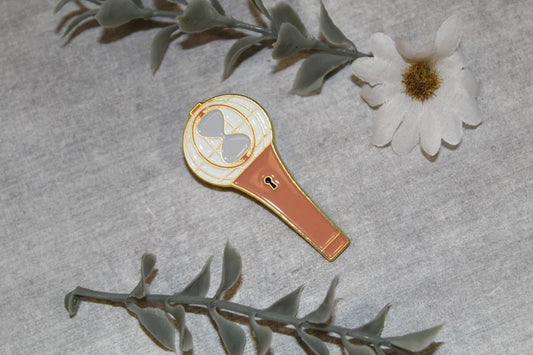 ATEEZ Lightstick Enamel Pin